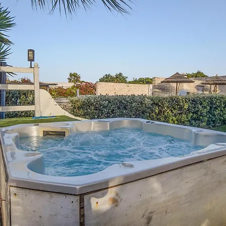 2 Bedroom Gorgeous In *
